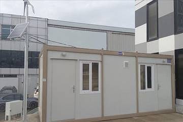 بدأ بيع وحدات سكنية بيئِيّة